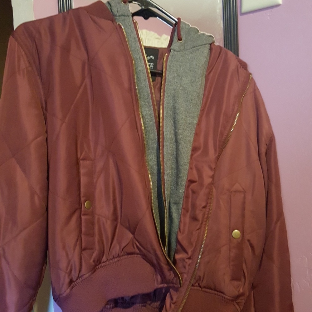 Jacket - Picture 2 of 3